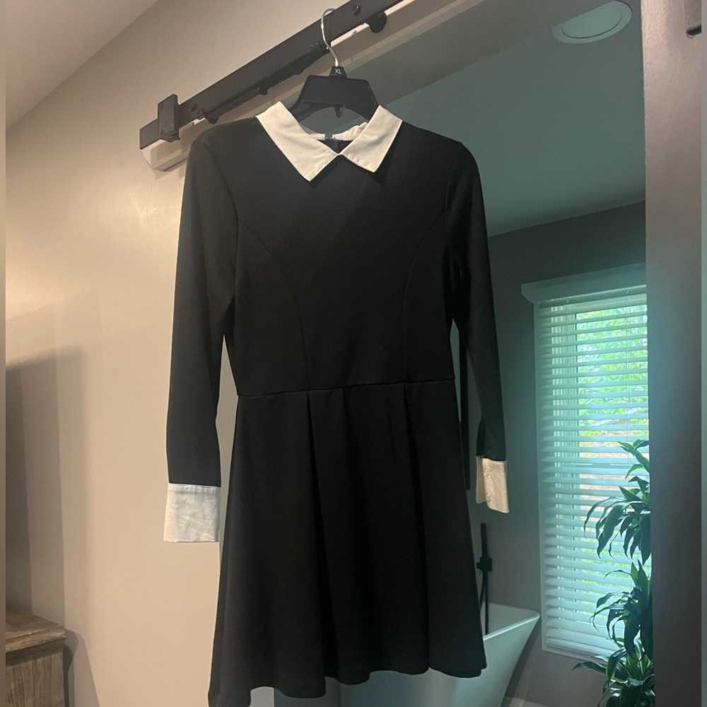 Mi Ami XS Black Dress! (Wednesday costume?)